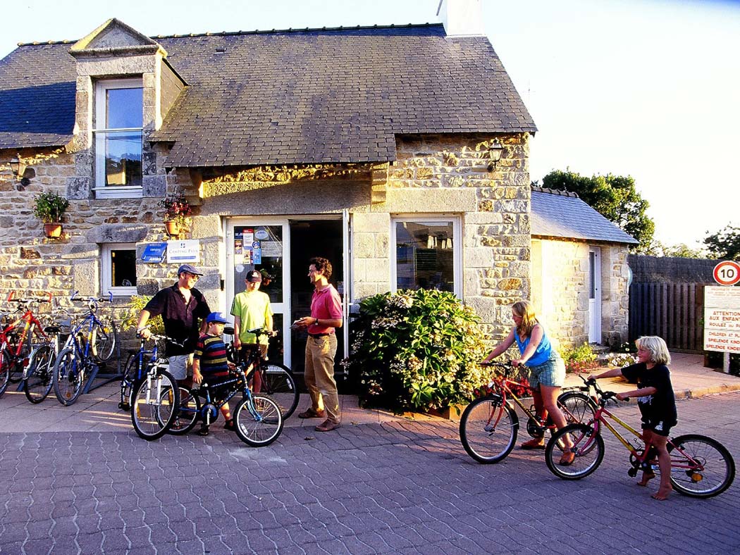 La Trinite Sur Mer Camping De La Plage French Campsites